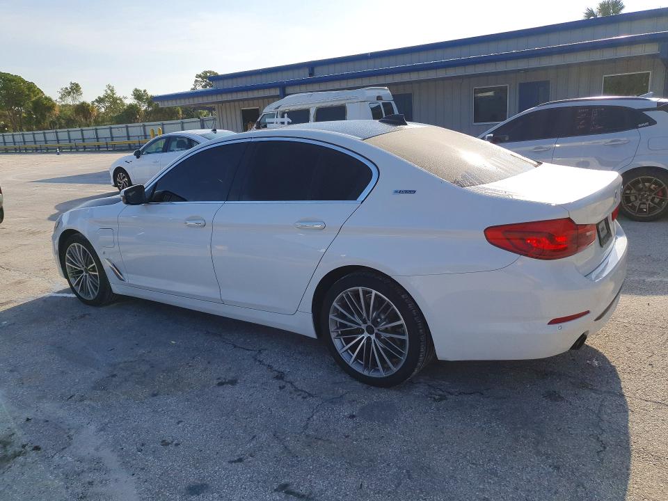 2018 Bmw 530e მანქანა იყიდება აუქციონზე, vin: WBAJA9C55JB252522, აუქციონის ნომერი: 62948236