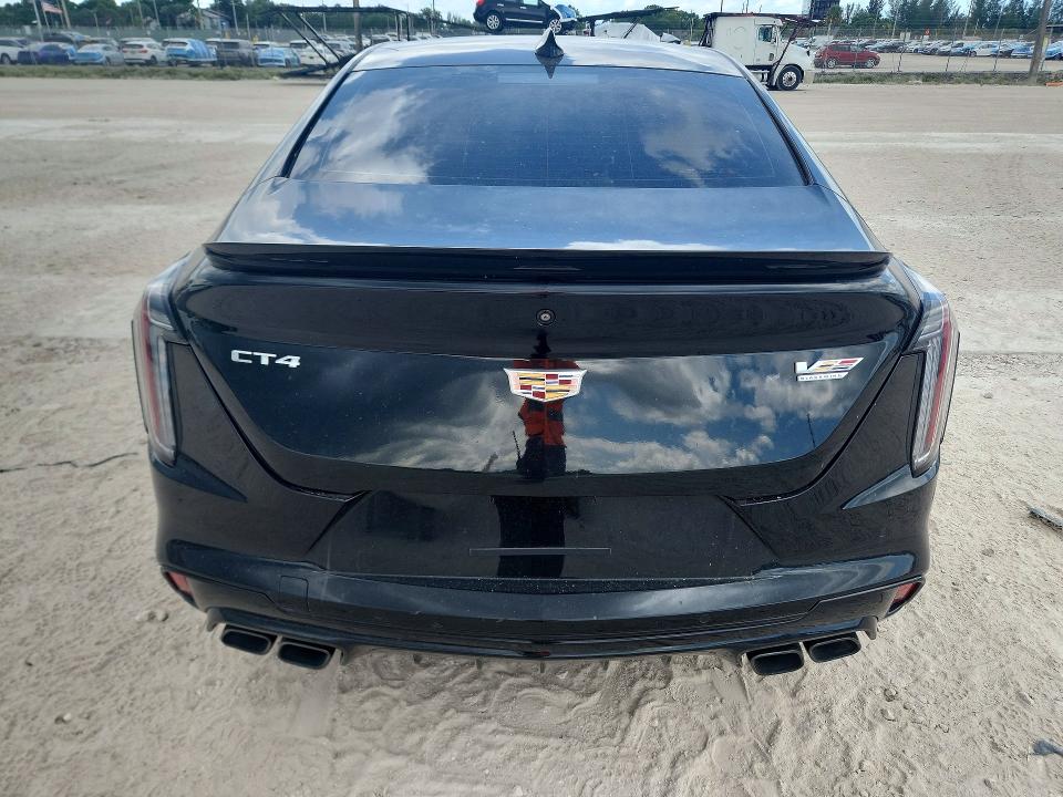 61415716 :رقم المزاد ، 1G6D75RP7N0411089 vin ، 2022 Cadillac Ct4-v مزاد بيع