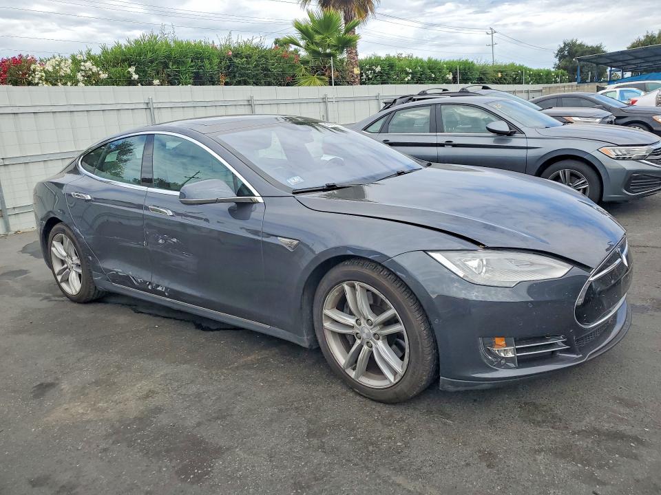 Aukcja sprzedaży 2015 Tesla Model S, vin: 5YJSA1E21FF110961, numer aukcji: 61018656