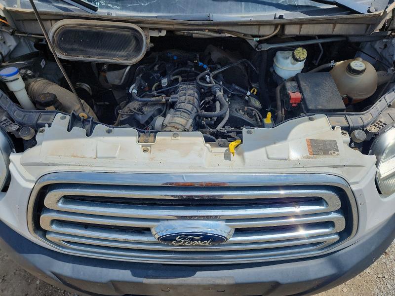 62310606 :رقم المزاد ، 1FTBW2CG8FKA37077 vin ، 2015 Ford Transit مزاد بيع