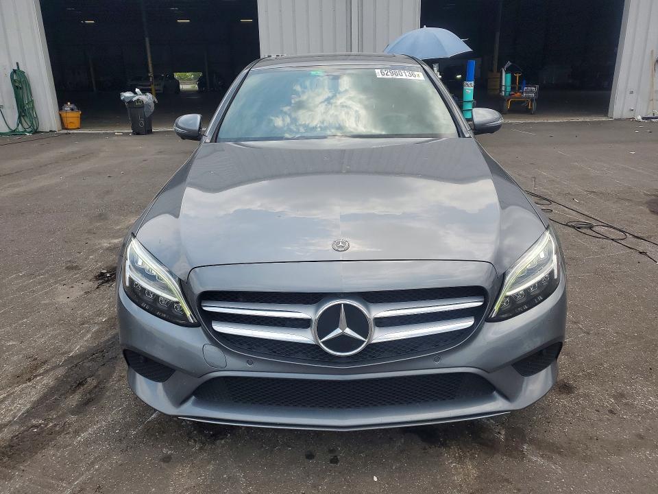 62980136 :رقم المزاد ، W1KWF8DB7MR640023 vin ، 2021 Mercedes-benz C مزاد بيع