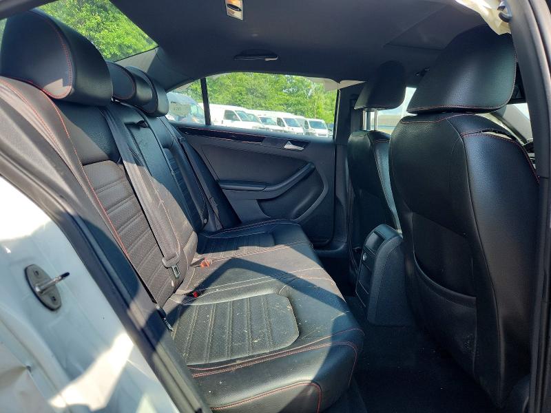 62975096 :رقم المزاد ، 3VW4T7AJ1HM366418 vin ، 2017 Volkswagen Jetta مزاد بيع