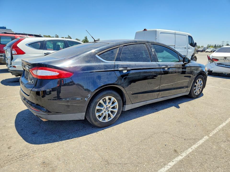 60963136 :رقم المزاد ، 3FA6P0G75GR218833 vin ، 2016 Ford Fusion مزاد بيع