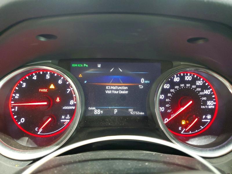 62817426 :رقم المزاد ، 4T1B61HK4JU061425 vin ، 2018 Toyota Camry مزاد بيع