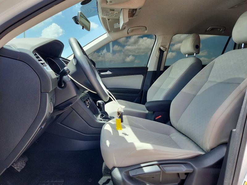 2018 Volkswagen Tiguan მანქანა იყიდება აუქციონზე, vin: 3VV1B7AX6JM035838, აუქციონის ნომერი: 61535706