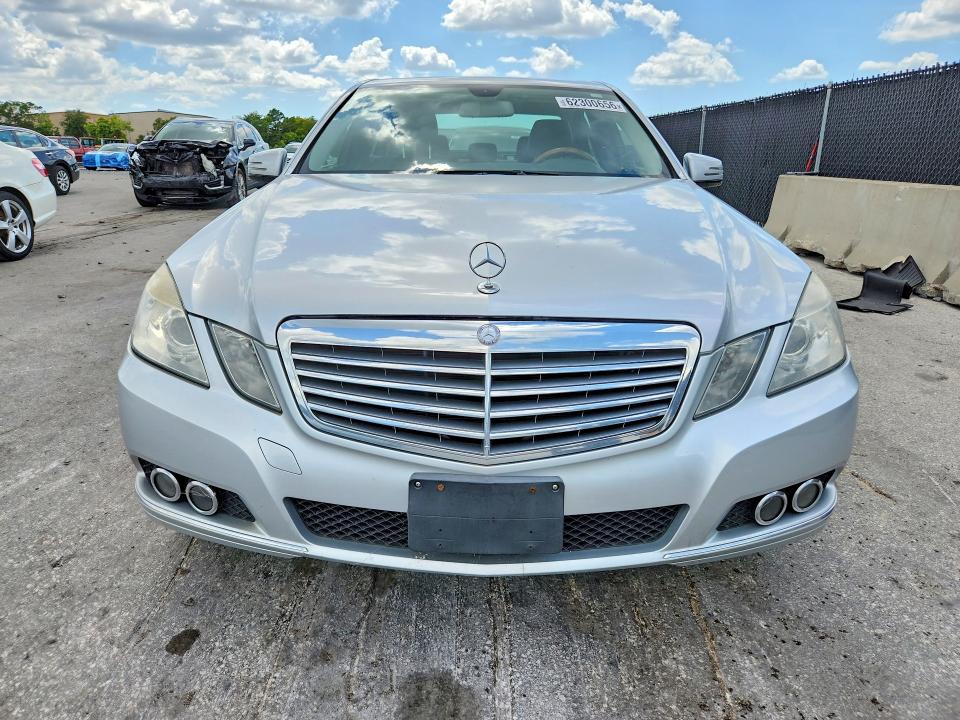 2010 Mercedes-benz E მანქანა იყიდება აუქციონზე, vin: WDDHF8HB1AA113480, აუქციონის ნომერი: 62300656