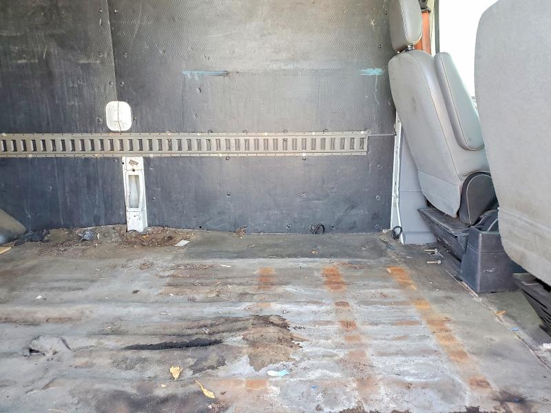60655206 :رقم المزاد ، 1FTYE2CM9GKA15769 vin ، 2016 Ford Transit مزاد بيع
