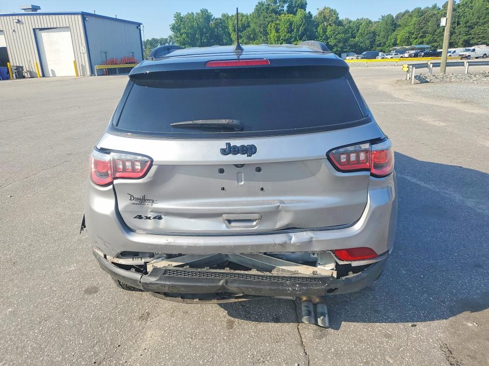 61296466 :رقم المزاد ، 3C4NJDBB8KT621226 vin ، 2019 Jeep Compass مزاد بيع