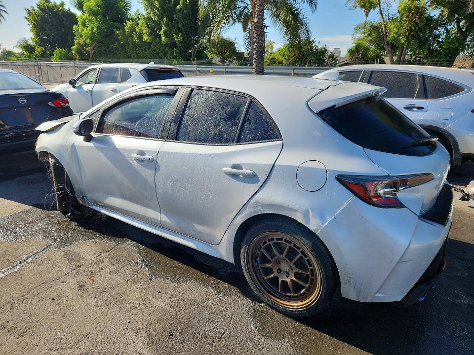 61781576 :رقم المزاد ، JTND4MBE9M3118795 vin ، 2021 Toyota Corolla Hatchback مزاد بيع