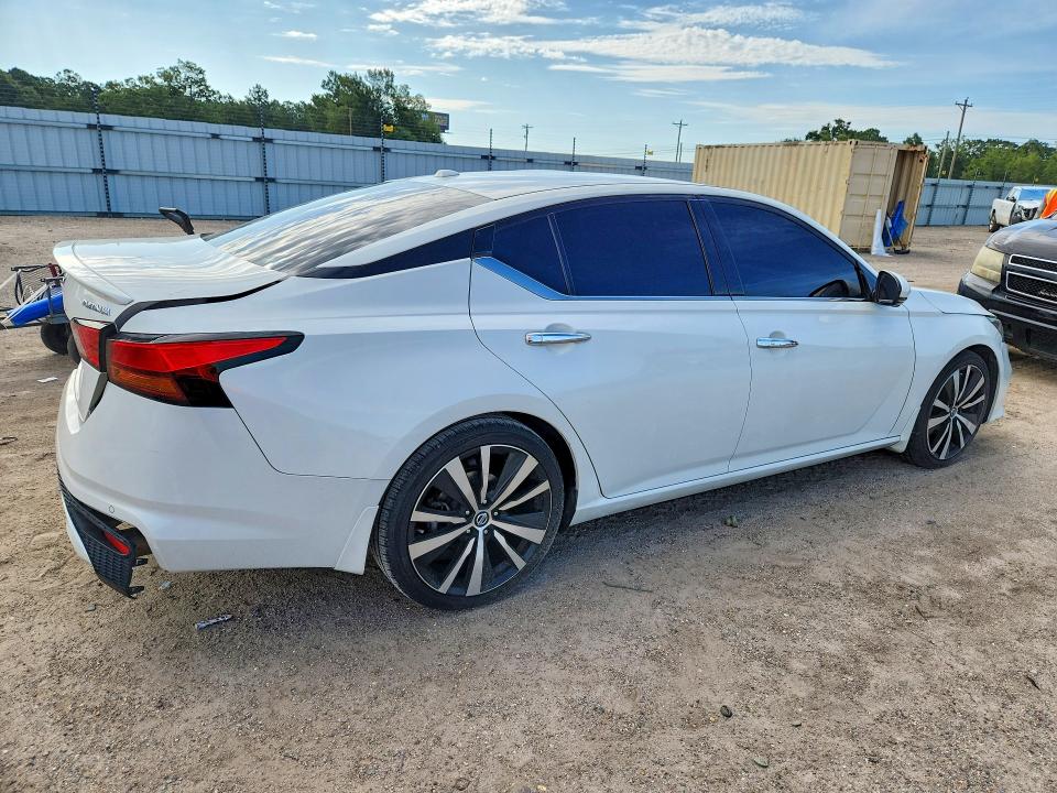 61601276 :رقم المزاد ، 1N4BL4FV0KN328458 vin ، 2019 Nissan Altima مزاد بيع