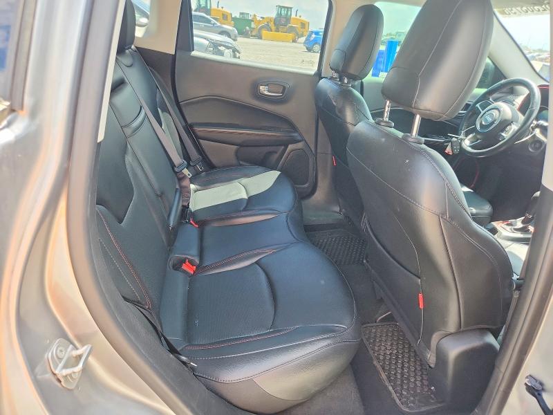 62303796 :رقم المزاد ، 3C4NJDDB2KT790395 vin ، 2019 Jeep Compass مزاد بيع