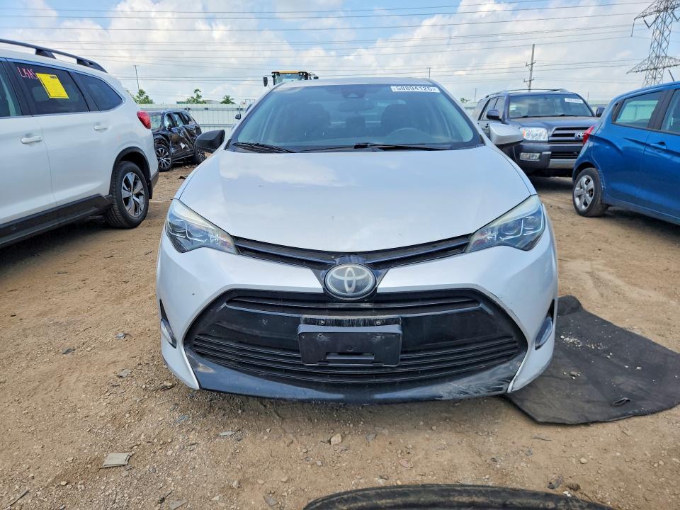 58894126 :رقم المزاد ، 2T1BURHE8JC003219 vin ، 2018 Toyota Corolla مزاد بيع