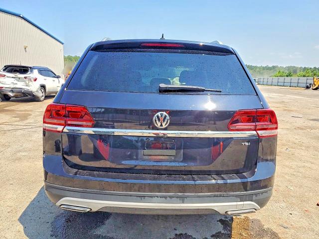 63166836 :رقم المزاد ، 1V2AP2CA7JC530531 vin ، 2018 Volkswagen Atlas مزاد بيع
