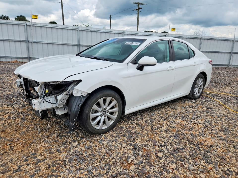 2020 Toyota Camry მანქანა იყიდება აუქციონზე, vin: 4T1C11AK5LU348515, აუქციონის ნომერი: 60984726