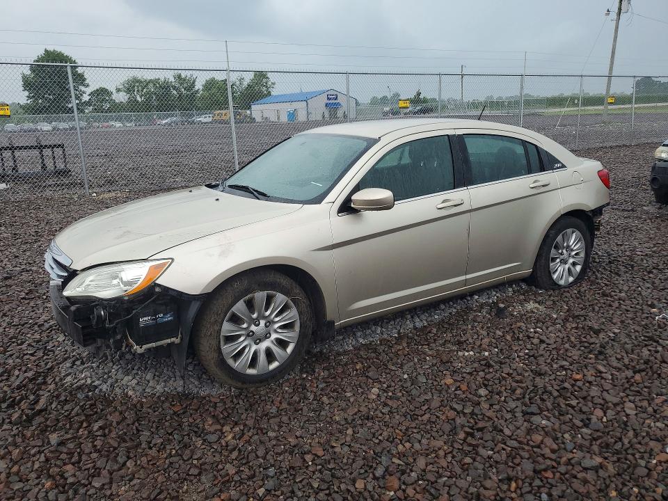 Продаж на аукціоні авто 2014 Chrysler 200, vin: 1C3CCBAB3EN211983, номер лоту: 62635666