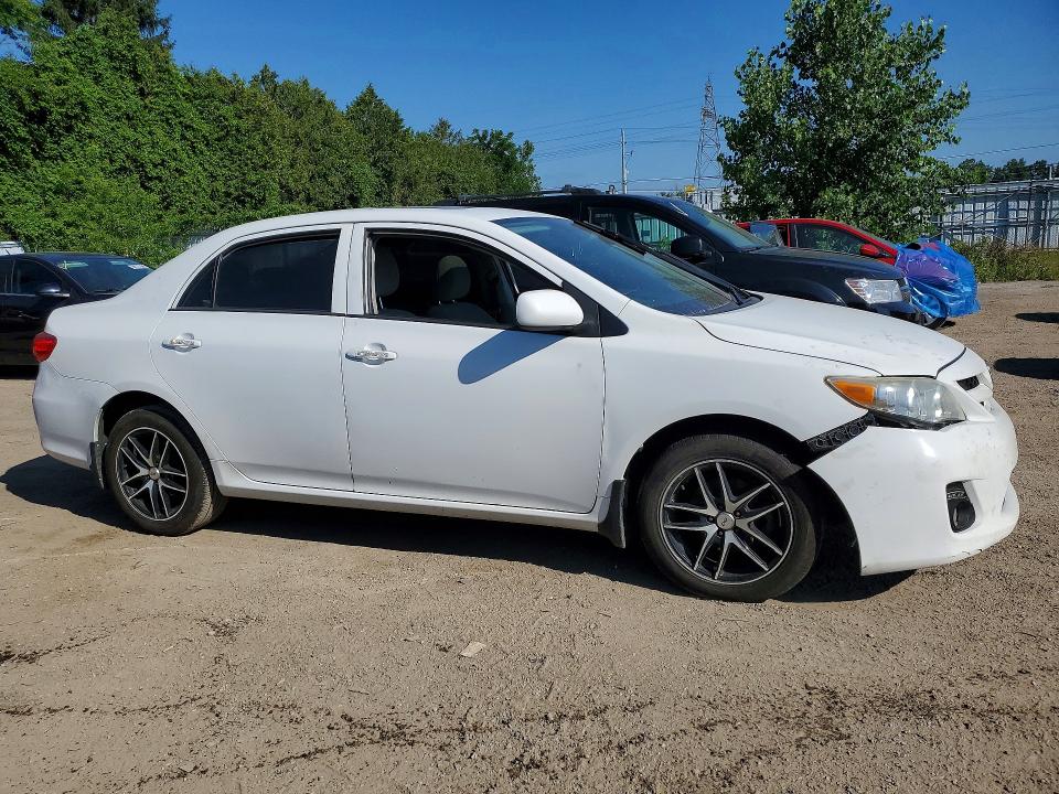 60069836 :رقم المزاد ، 2T1BU4EE0DC932333 vin ، 2013 Toyota Corolla مزاد بيع