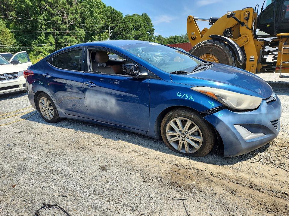 63104326 :رقم المزاد ، KMHDH4AE4FU320933 vin ، 2015 Hyundai Elantra مزاد بيع