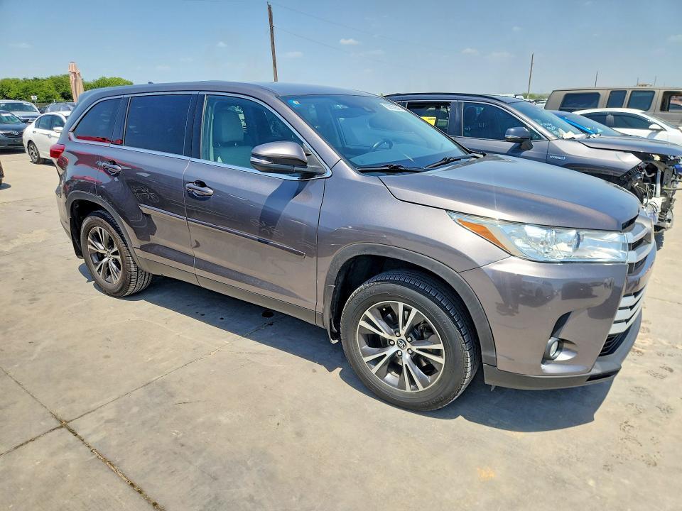 2019 Toyota Highlander მანქანა იყიდება აუქციონზე, vin: 5TDZZRFH8KS325090, აუქციონის ნომერი: 62052546