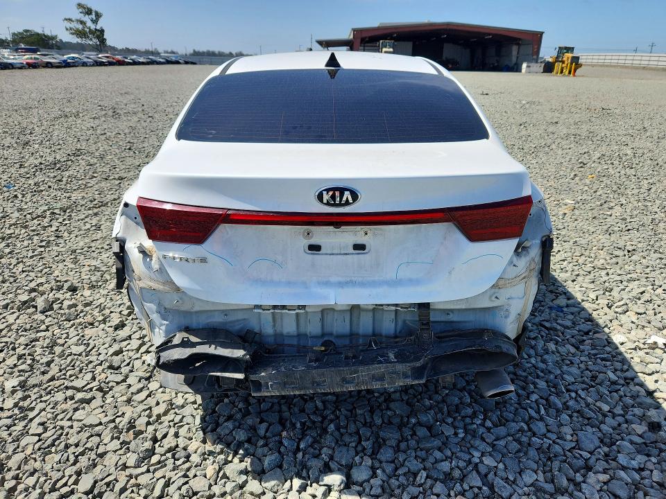 2021 Kia Forte მანქანა იყიდება აუქციონზე, vin: 3KPF24AD5ME297941, აუქციონის ნომერი: 59832866