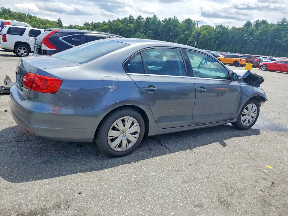 60766516 :رقم المزاد ، 3VWDP7AJ1DM392807 vin ، 2013 Volkswagen Jetta مزاد بيع