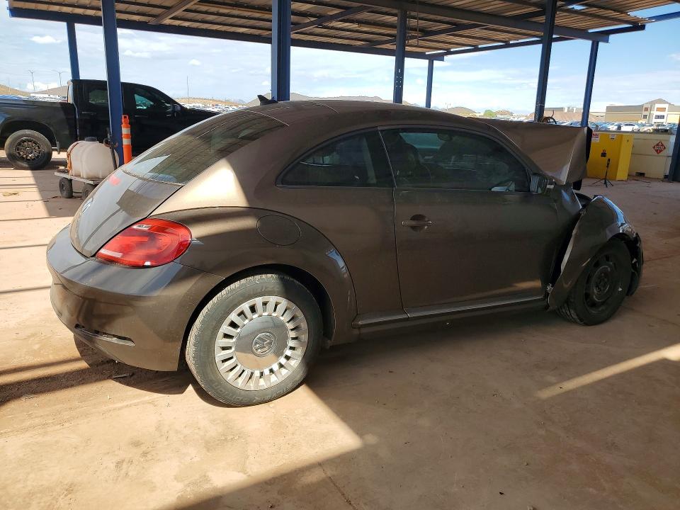 61810636 :رقم المزاد ، 3VWJ07AT1EM662290 vin ، 2014 Volkswagen Beetle مزاد بيع