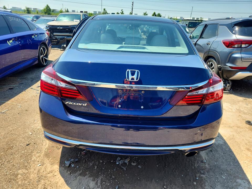 59661816 :رقم المزاد ، 1HGCR2F40HA172819 vin ، 2017 Honda Accord مزاد بيع