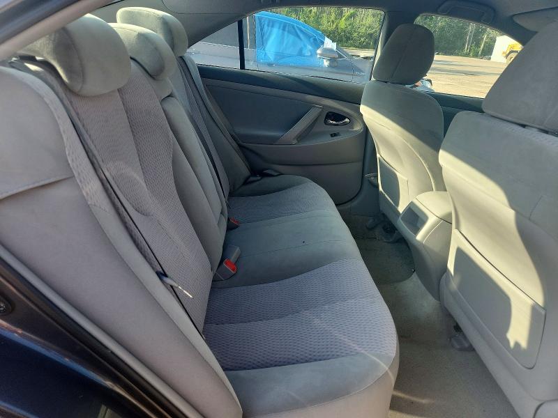 57201886 :رقم المزاد ، 4T1BF3EK1AU112914 vin ، 2010 Toyota Camry مزاد بيع
