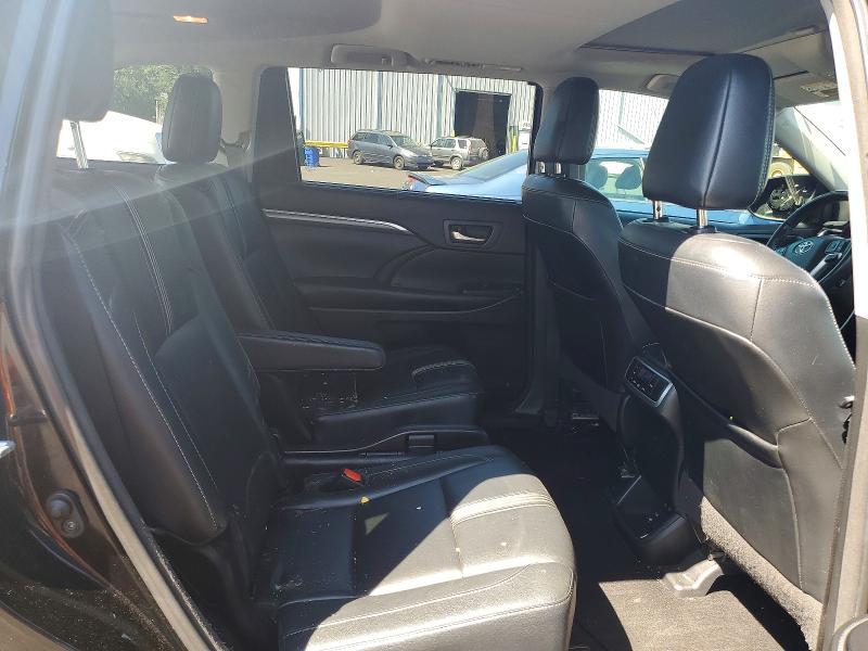 Продаж на аукціоні авто 2018 Toyota Highlander, vin: 5TDJZRFH7JS863517, номер лоту: 60938726