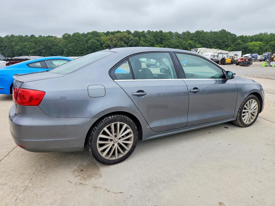 2014 Volkswagen Jetta მანქანა იყიდება აუქციონზე, vin: 3VWLL7AJ1EM445630, აუქციონის ნომერი: 61143946