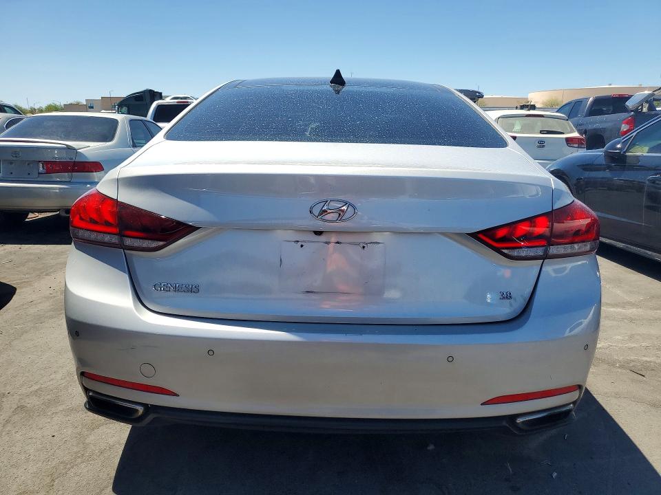 Продажа на аукционе авто 2015 Hyundai Genesis, vin: KMHGN4JE3FU025733, номер лота: 79134005
