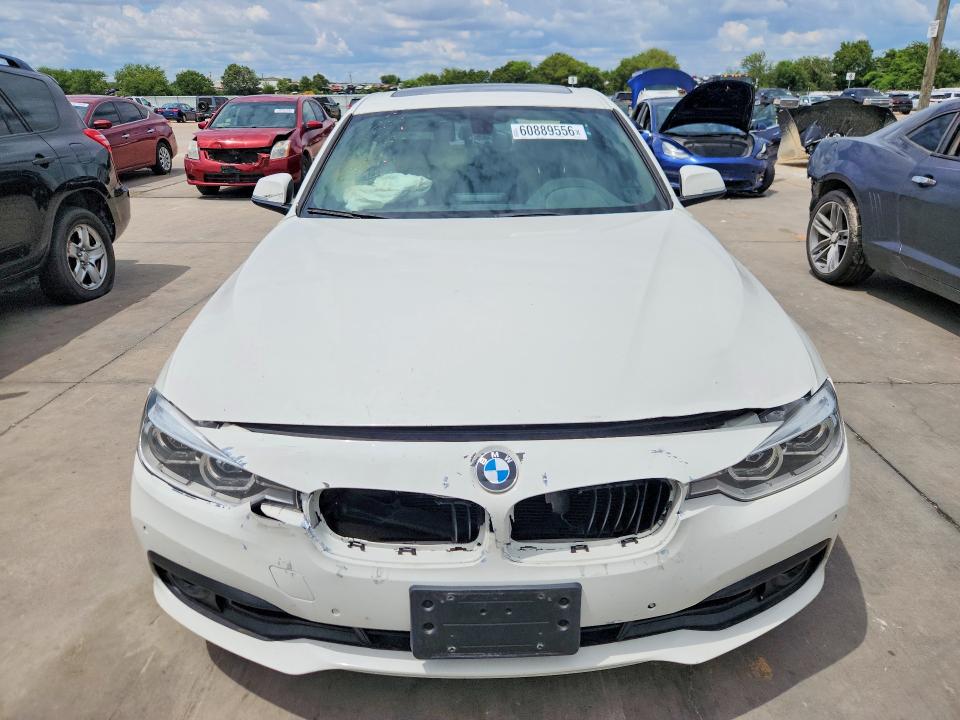 60889556 :رقم المزاد ، WBA8E9C5XGK643659 vin ، 2016 Bmw 328 مزاد بيع
