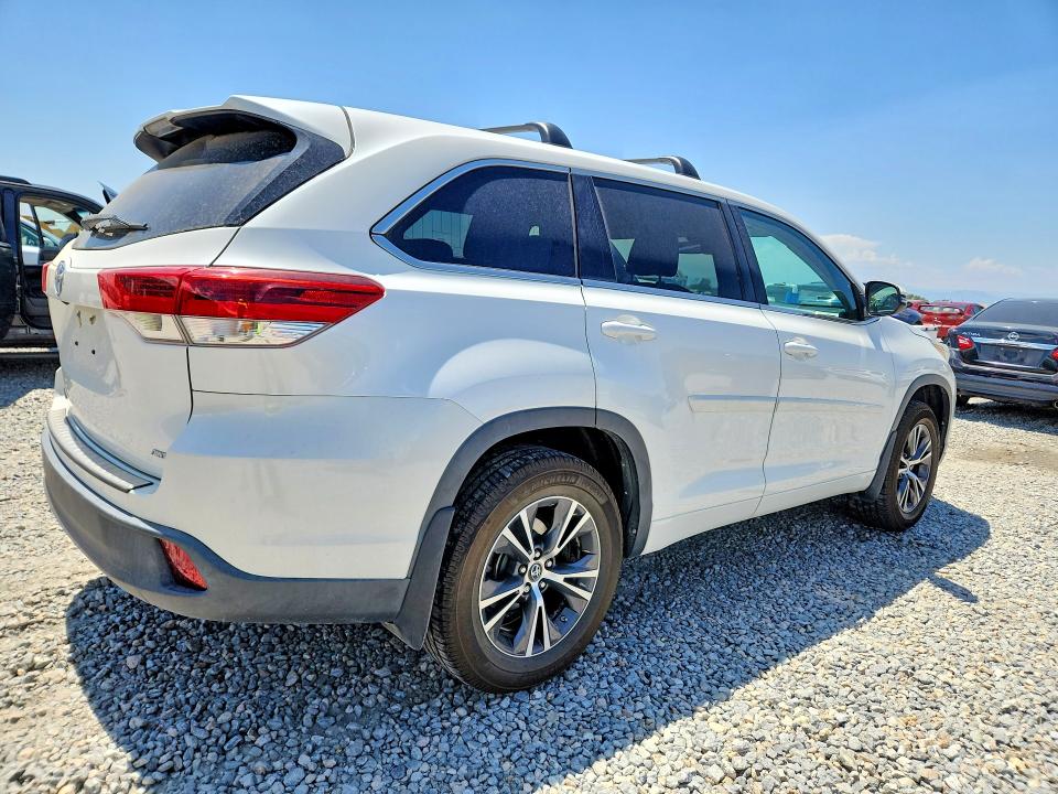60994946 :رقم المزاد ، 5TDBZRFH6HS437798 vin ، 2017 Toyota Highlander مزاد بيع
