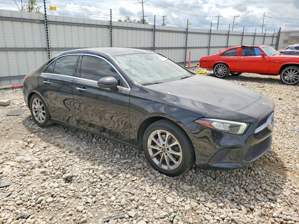 Продажа на аукционе авто 2019 Mercedes-benz A, vin: WDD3G4FB0KW002202, номер лота: 61966976
