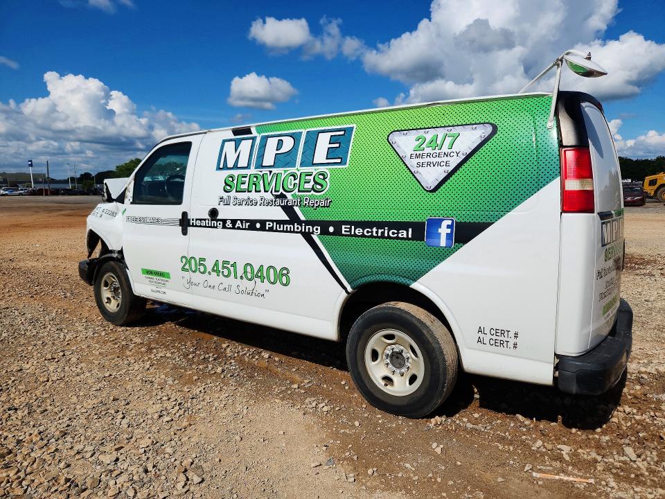 2011 Chevrolet Express G2500 მანქანა იყიდება აუქციონზე, vin: 1GCWGFCA5B1165388, აუქციონის ნომერი: 60829166