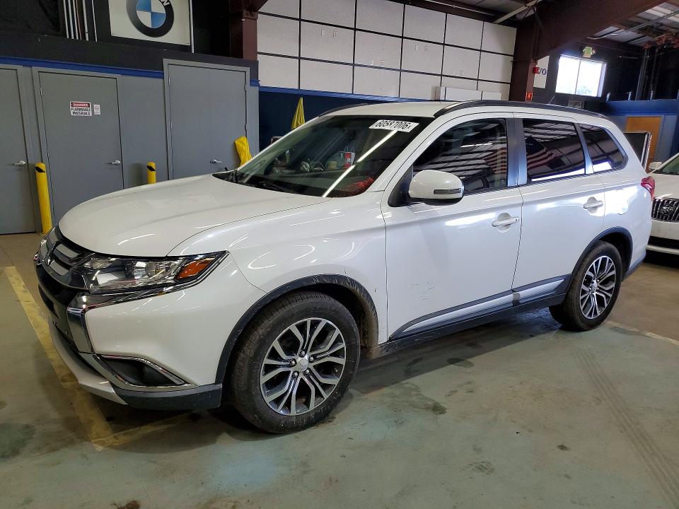60587006 :رقم المزاد ، JA4AZ3A32GZ004569 vin ، 2016 Mitsubishi Outlander مزاد بيع