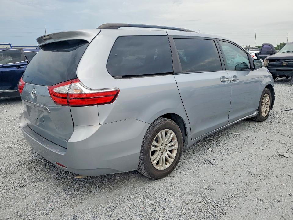 61197726 :رقم المزاد ، 5TDYK3DC2FS594017 vin ، 2015 Toyota Sienna مزاد بيع