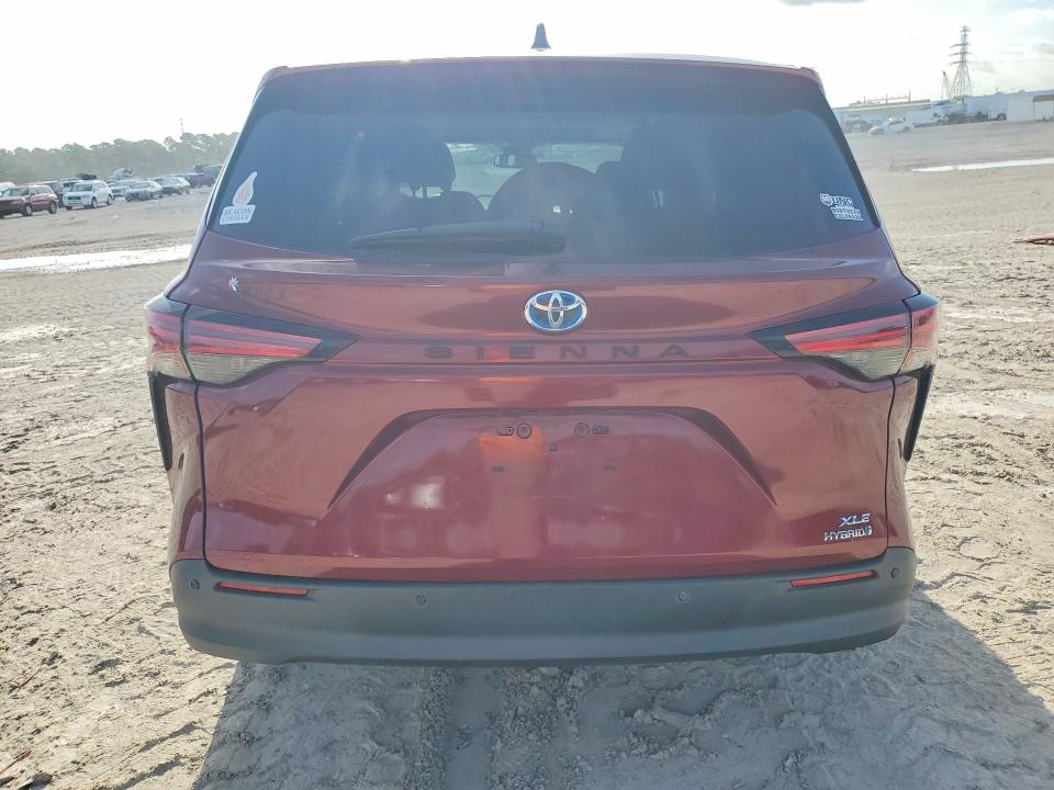 2022 Toyota Sienna მანქანა იყიდება აუქციონზე, vin: 5TDYRKEC0NS076250, აუქციონის ნომერი: 62673056