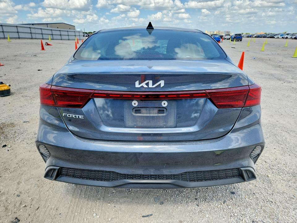 2023 Kia Forte მანქანა იყიდება აუქციონზე, vin: 3KPF24ADXPE527476, აუქციონის ნომერი: 60245626