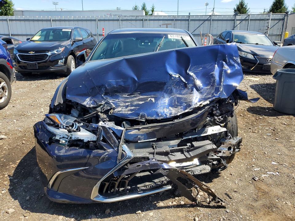 2022 Lexus Es 350 მანქანა იყიდება აუქციონზე, vin: 58ADZ1B14NU132461, აუქციონის ნომერი: 63180286