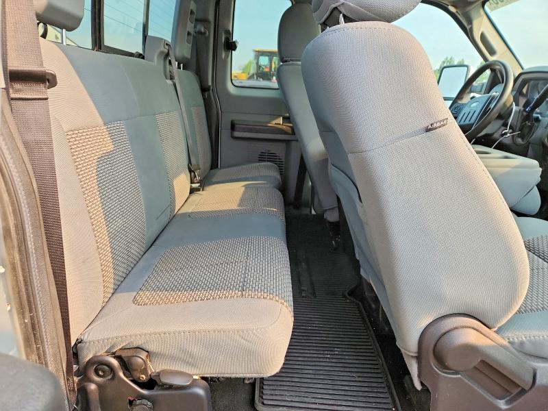 60124906 :رقم المزاد ، 1FT8X3B60CEA30768 vin ، 2012 Ford F350 مزاد بيع