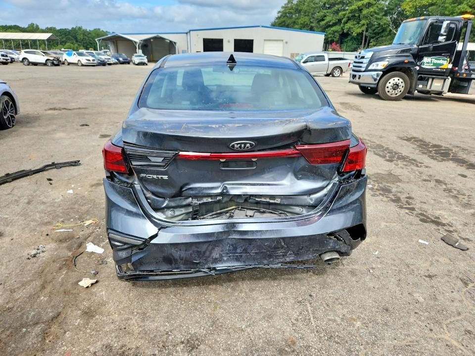 62323426 :رقم المزاد ، 3KPF24AD0ME349430 vin ، 2021 Kia Forte مزاد بيع