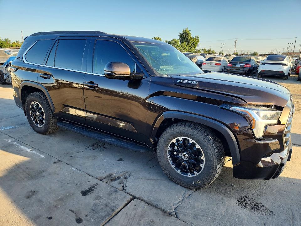 Продаж на аукціоні авто 2023 Toyota Sequoia, vin: 7SVAAABAXPX006652, номер лоту: 62479706