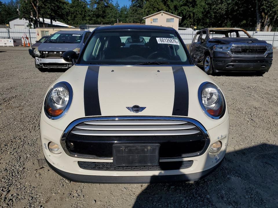 Продажа на аукционе авто 2015 Mini Cooper, vin: WMWXS5C57FT831433, номер лота: 60126876