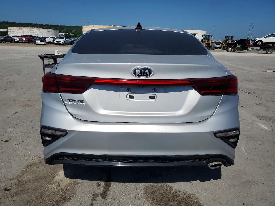 62528376 :رقم المزاد ، 3KPF24AD0LE246569 vin ، 2020 Kia Forte مزاد بيع