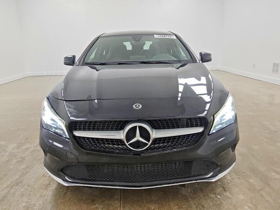 85771075 :رقم المزاد ، WDDSJ4EB8KN742911 vin ، 2019 Mercedes-benz Cla مزاد بيع
