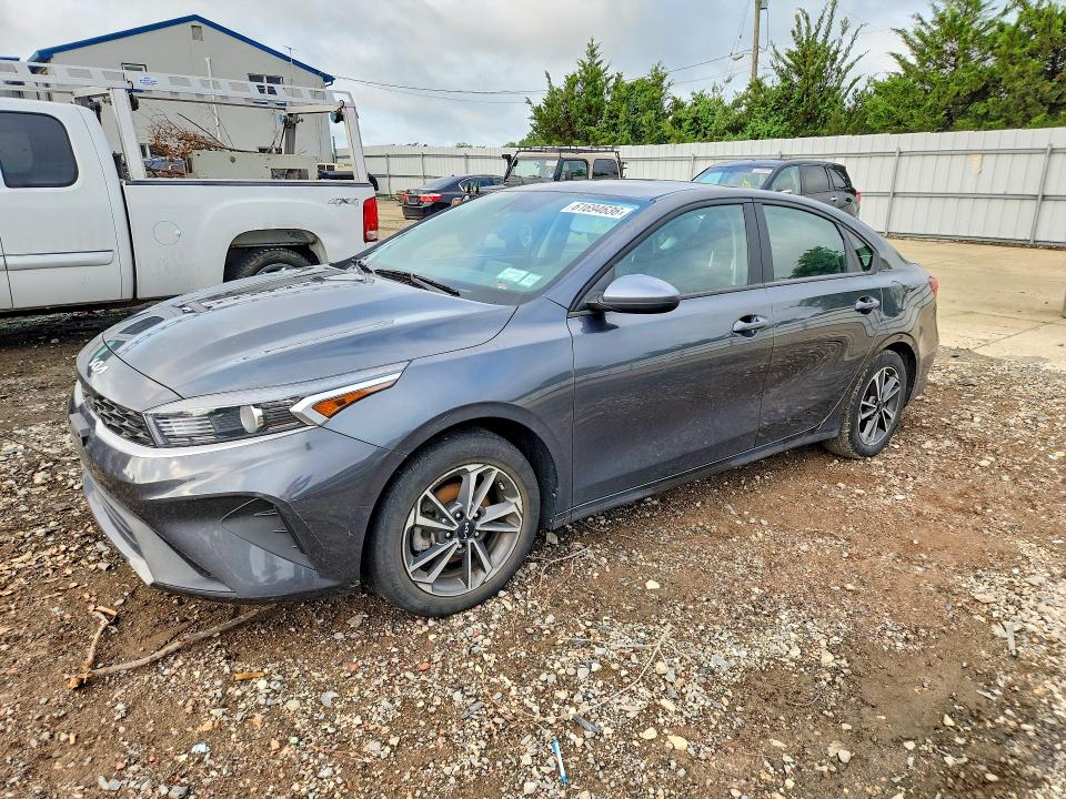 61694636 :رقم المزاد ، 3KPF24ADXPE662716 vin ، 2023 Kia Forte مزاد بيع