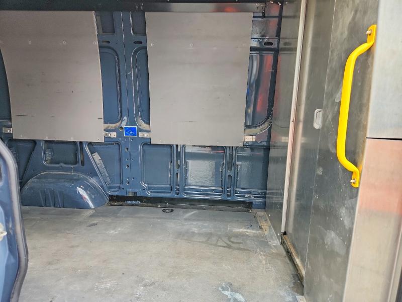 62395506 :رقم المزاد ، WD4PF0CD0KP093517 vin ، 2019 Mercedes-benz Sprinter مزاد بيع