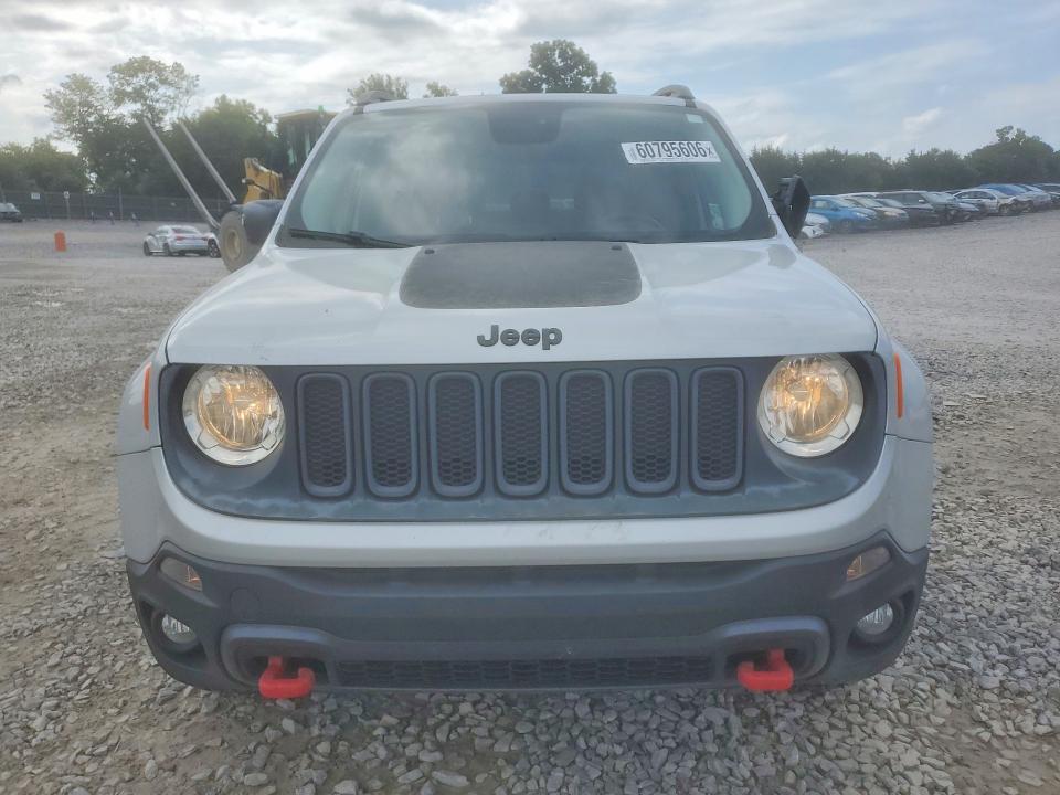 2015 Jeep Renegade მანქანა იყიდება აუქციონზე, vin: ZACCJBCT0FPB70017, აუქციონის ნომერი: 60795606