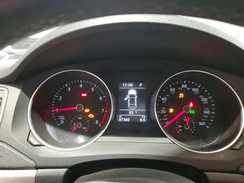 61507076 :رقم المزاد ، 3VWDB7AJ0HM268015 vin ، 2017 Volkswagen Jetta مزاد بيع
