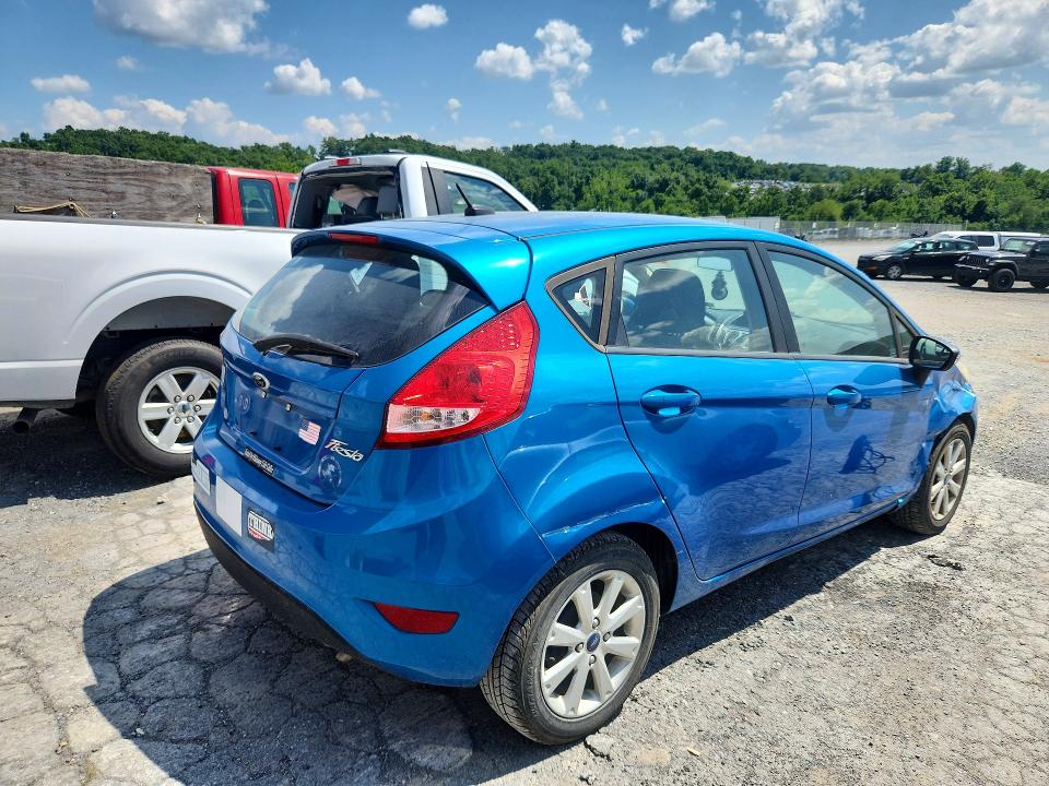 63354206 :رقم المزاد ، 3FADP4EJ4DM107406 vin ، 2013 Ford Fiesta مزاد بيع